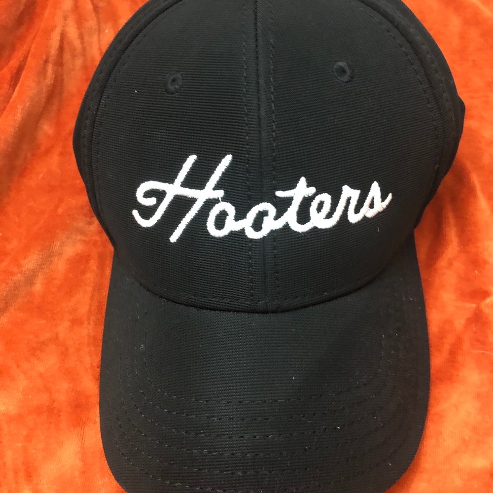 Hooters Black Hat